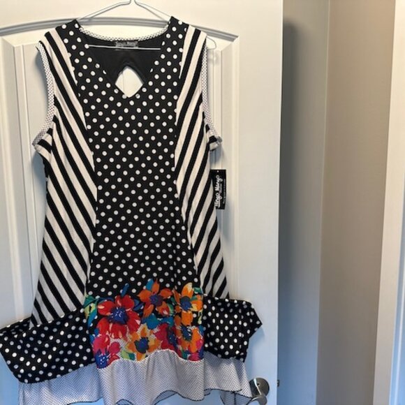 New Funky & Unique Sundress Casual or Dressy - Picture 1 of 5